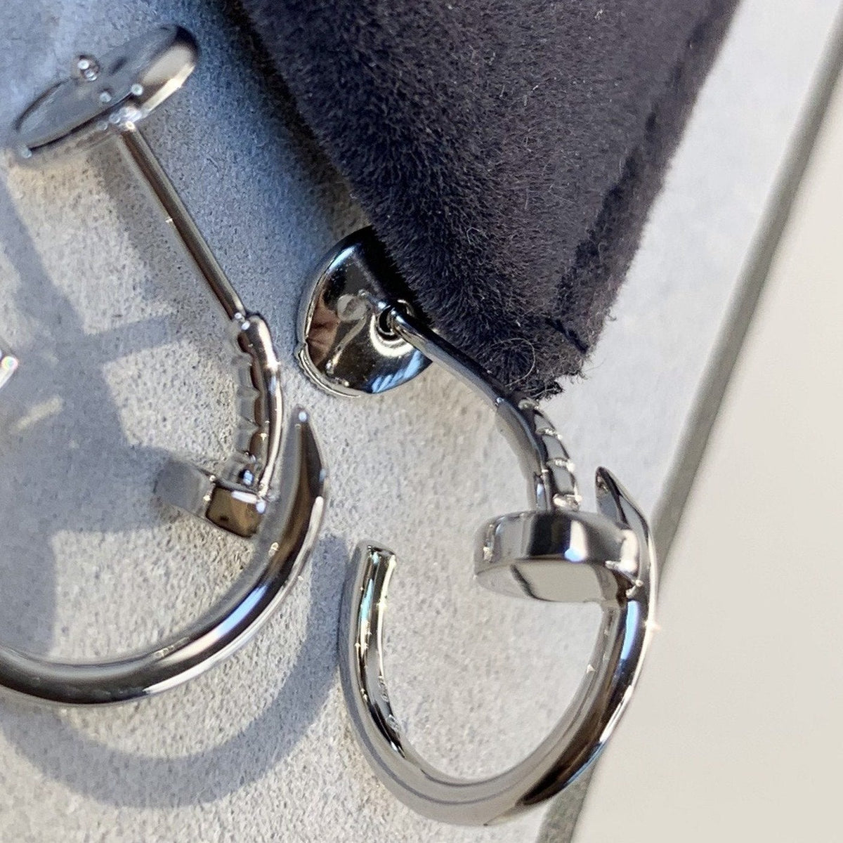 CARTIER JUSTE EARRINGS SILVER